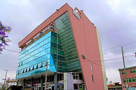 Yoly Addis Hotel