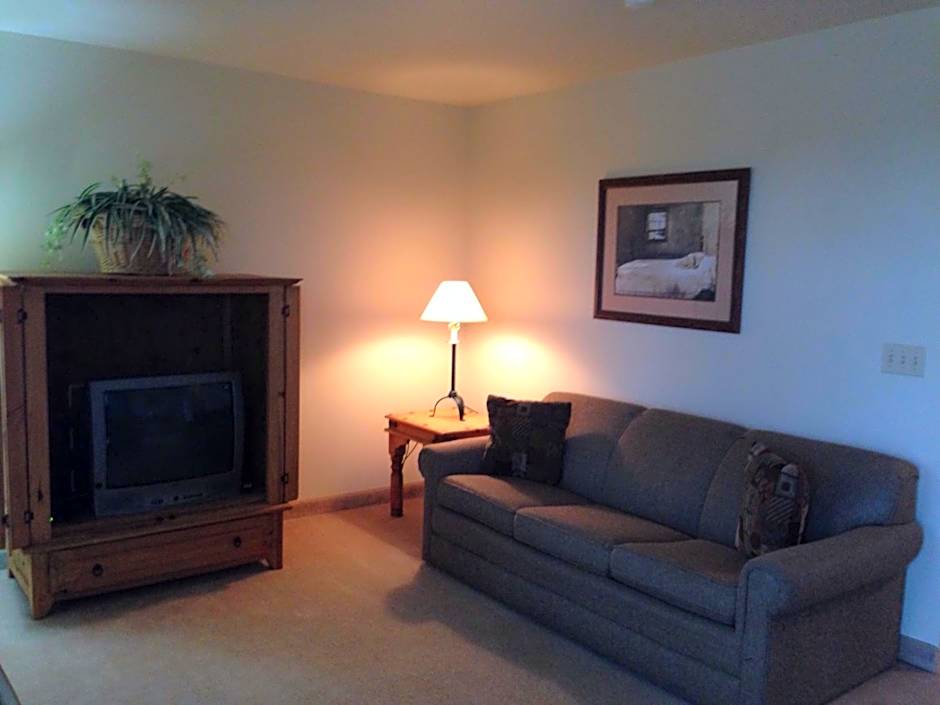All Suites Inn Budget Host