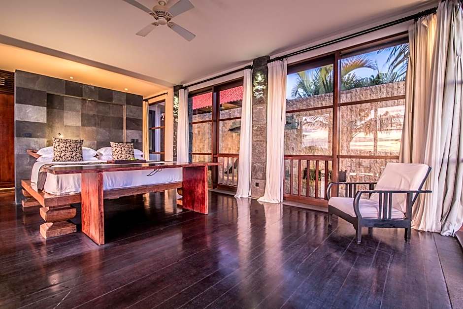 PANDAWA CLIFF OCEAN FRONT PRIVATE LUXURY VILLA 3BR