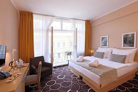 Superior Double or Twin Room with Balcony