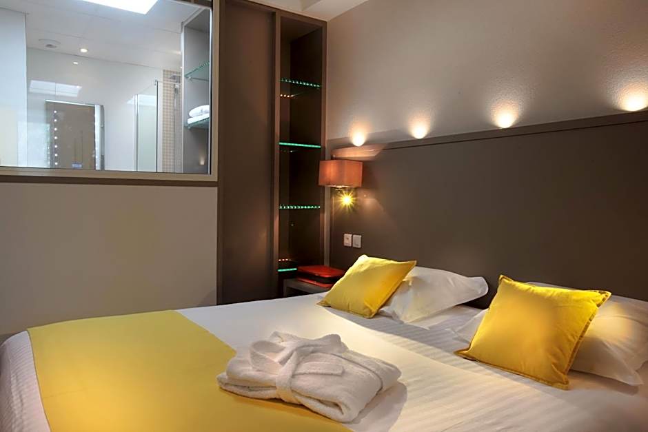 Seventeen Hotel