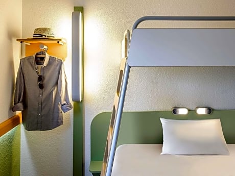 Triple Room with Three Single Beds