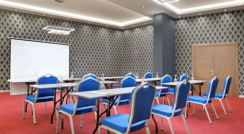 Ramada Hotel and Suites Edirne