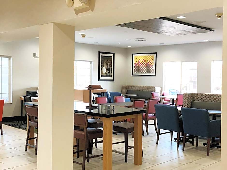 Holiday Inn Express & Suites Harrison By IHG