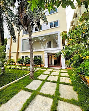 De Crown Luxury Hotel Kakinada