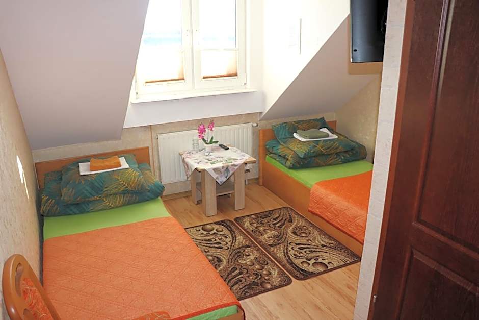 Photo 1 of 3 of Double Room