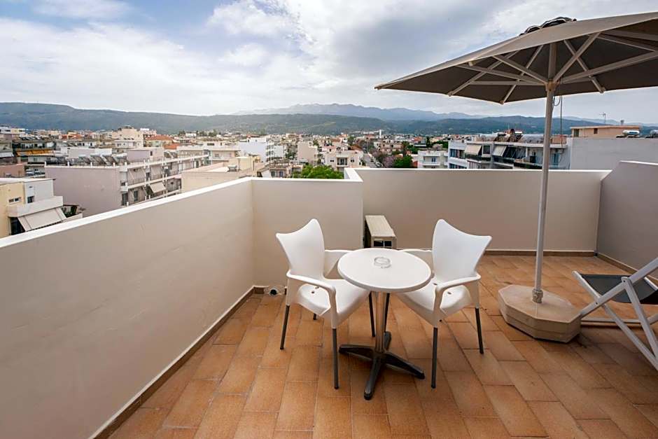 Chrispy City Living ex Nefeli