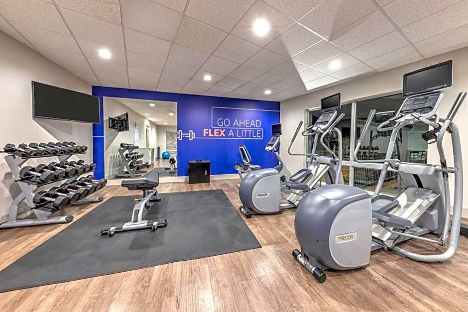 Holiday Inn Express & Suites Moore By IHG