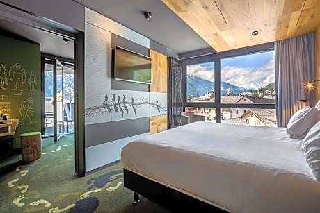 Suite with Balcony - Mont-Blanc Range View