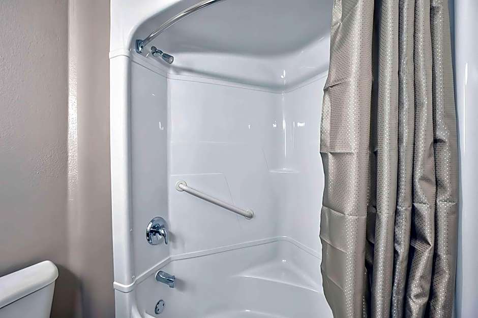 Motel 6-Benbrook, TX - Fort Worth