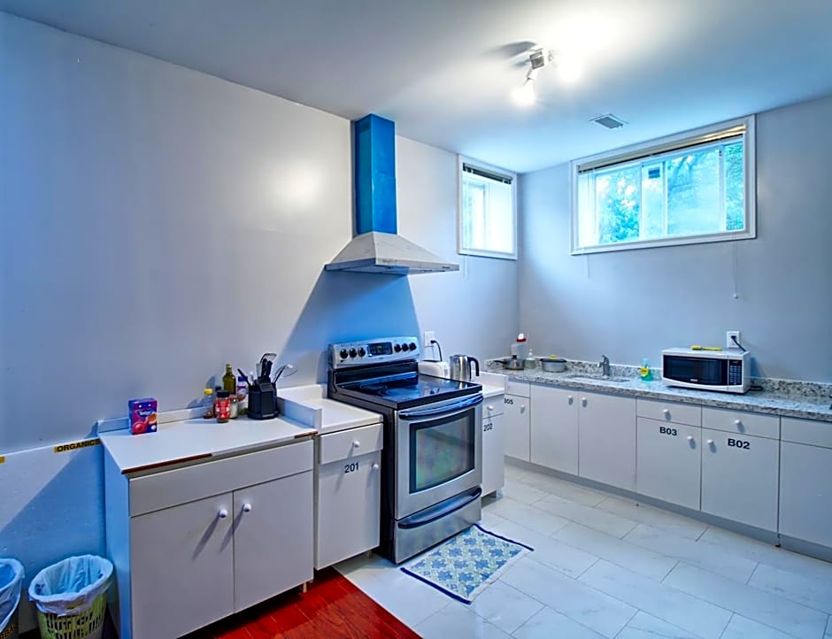 Soho, Comfortable with Free Parking Spot on basement