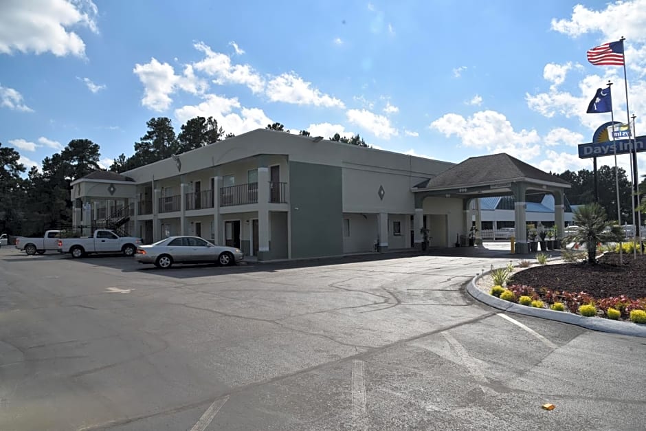 Days Inn by Wyndham Goose Creek