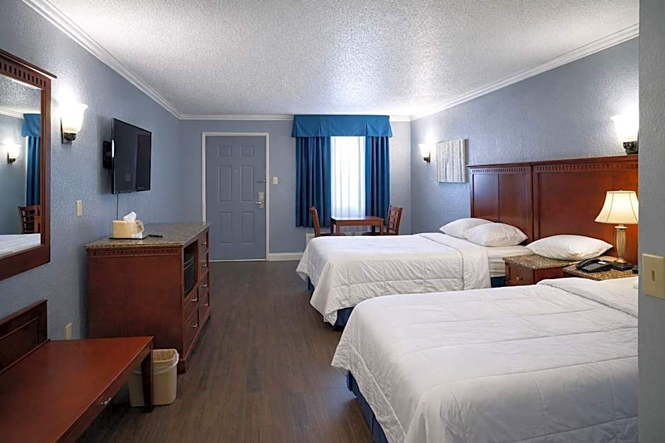 Quarters Inn & Suites