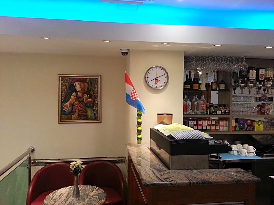 Hotel Croatia