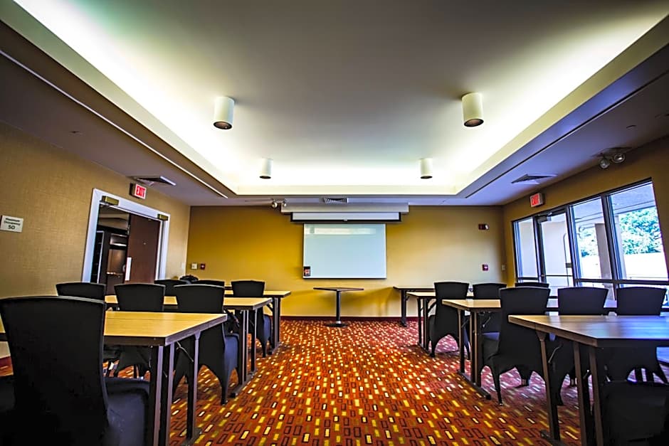 Courtyard by Marriott Memphis East/Bill Morris Parkway