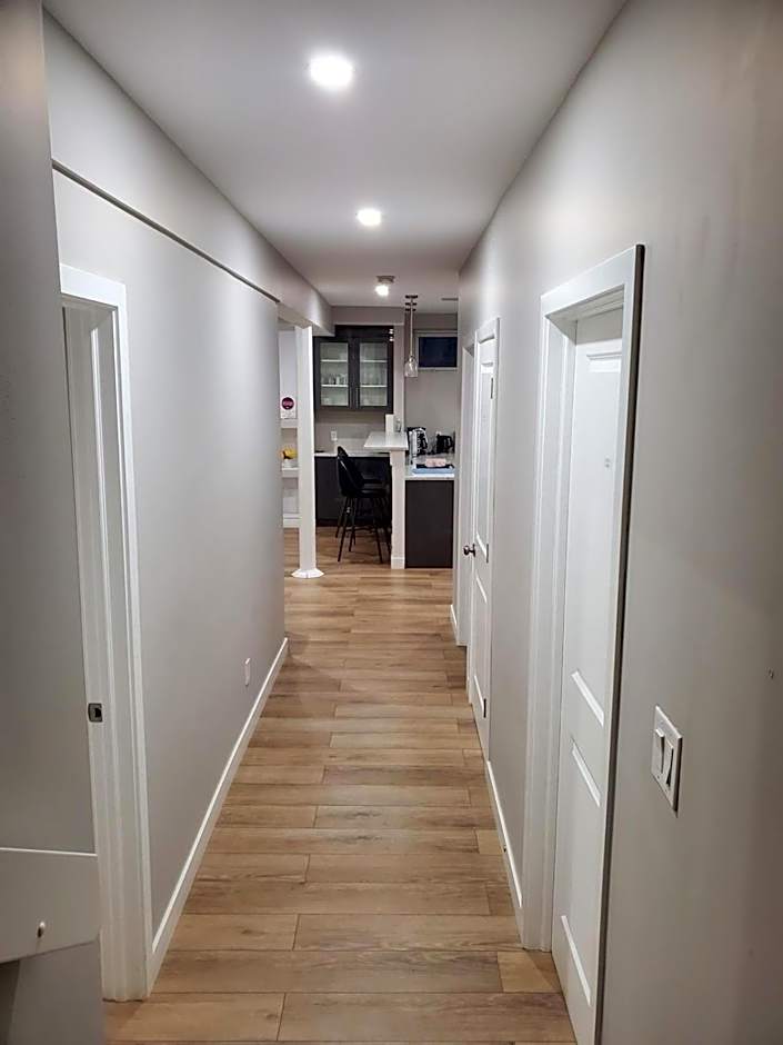 Private Entrance 2 Bed 1 Bath