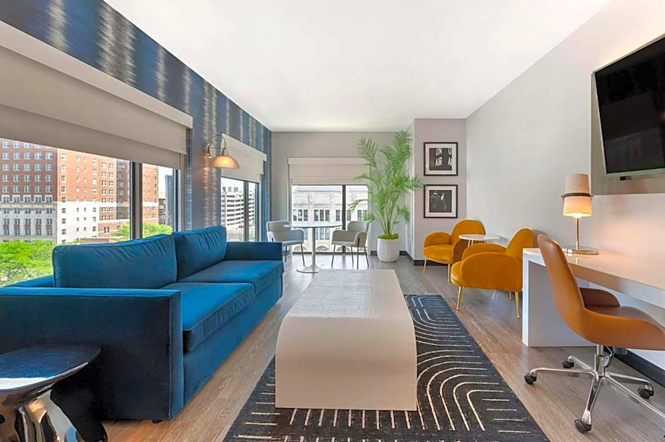 Cambria Hotel Detroit Downtown