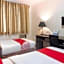 OYO 187 The Maxwell Hotel