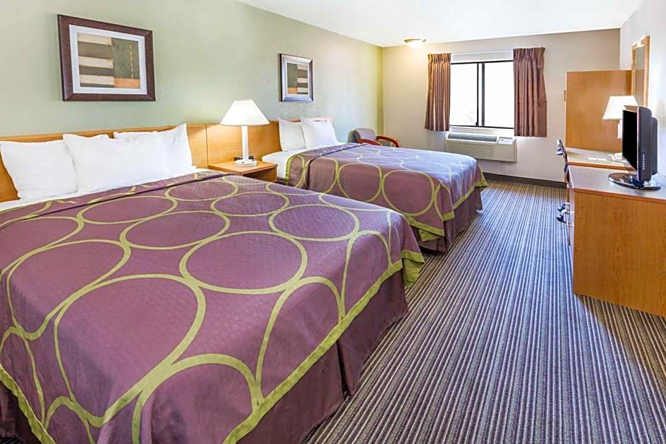 Super 8 by Wyndham Bend