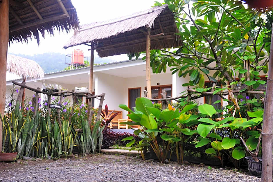 Sammy Cottage Senggigi – Kuta, Lombok, ID