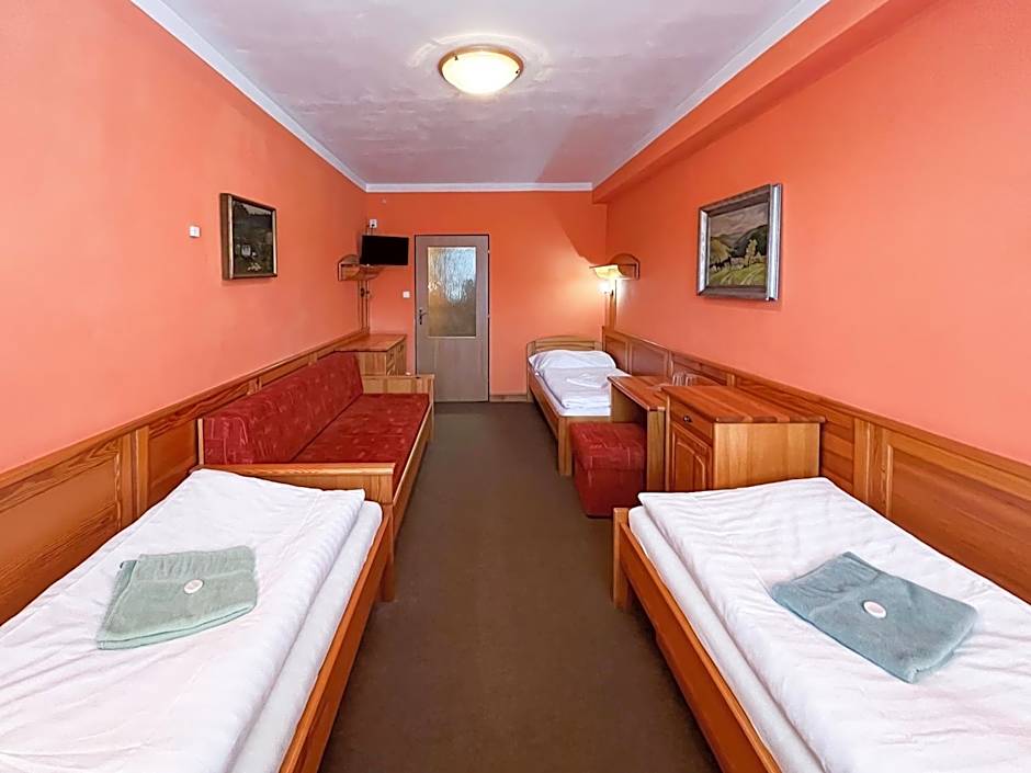 Hotel Závrší