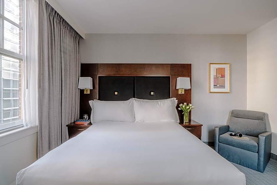 Club Quarters Hotel in Houston