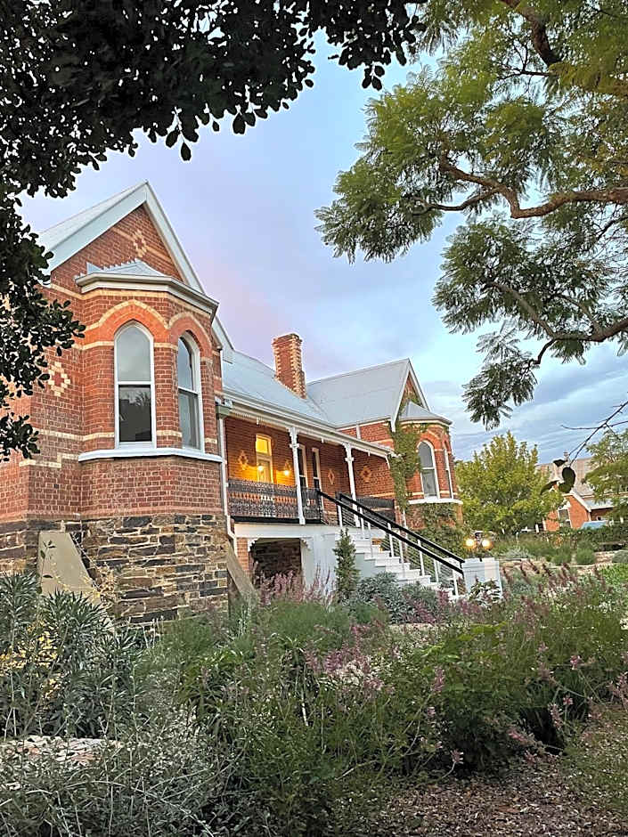 Flash Jacks of Gundagai