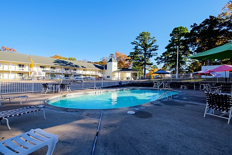 Hotel O Eureka Springs - Christ of Ozark Area