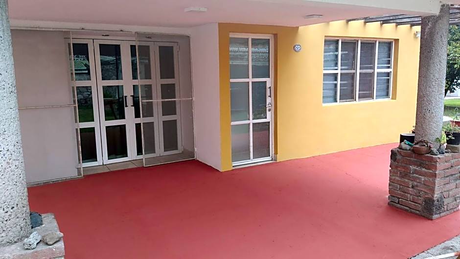 Finca Mc'Clau Teotihuacan, Casa residencial entera