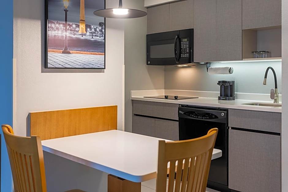 Homewood Suites by Hilton Rochester/Greece