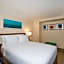 Holiday Inn Express & Suites Nassau By IHG