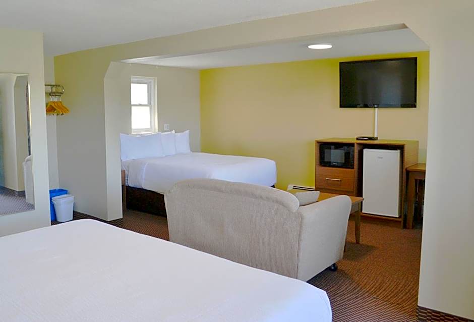 Motel 6 Campbellford, ON