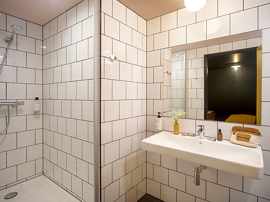 Eklo Paris Roissy CDG Airport