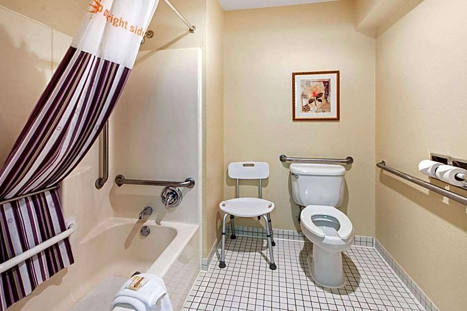 La Quinta Inn & Suites by Wyndham Albuquerque Journal Ctr Nw