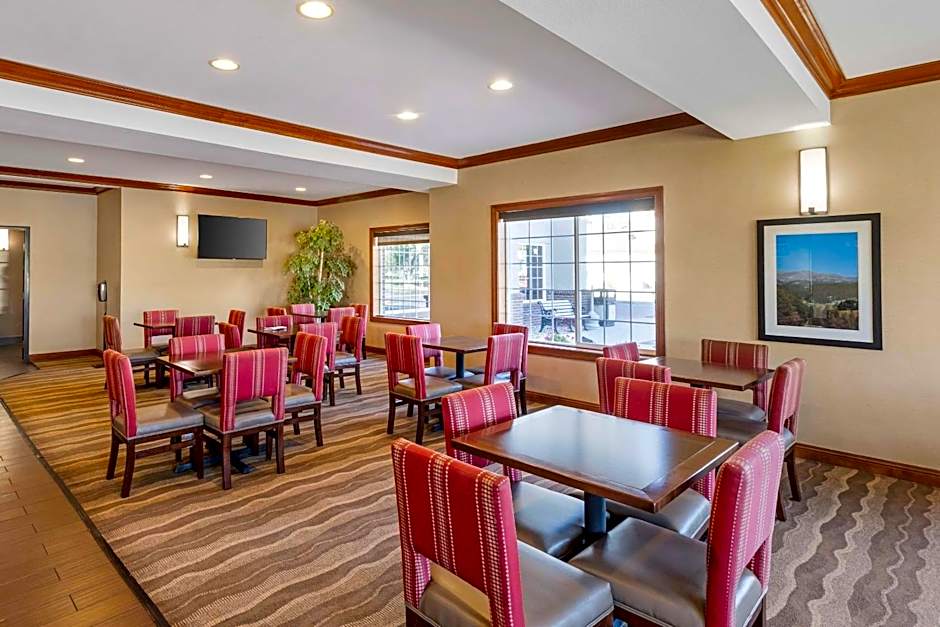 Comfort Inn & Suites Gillette near Campbell Medical Center