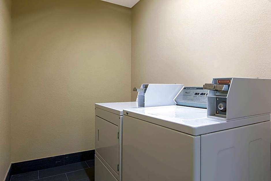 Microtel Inn & Suites by Wyndham Augusta Riverwatch