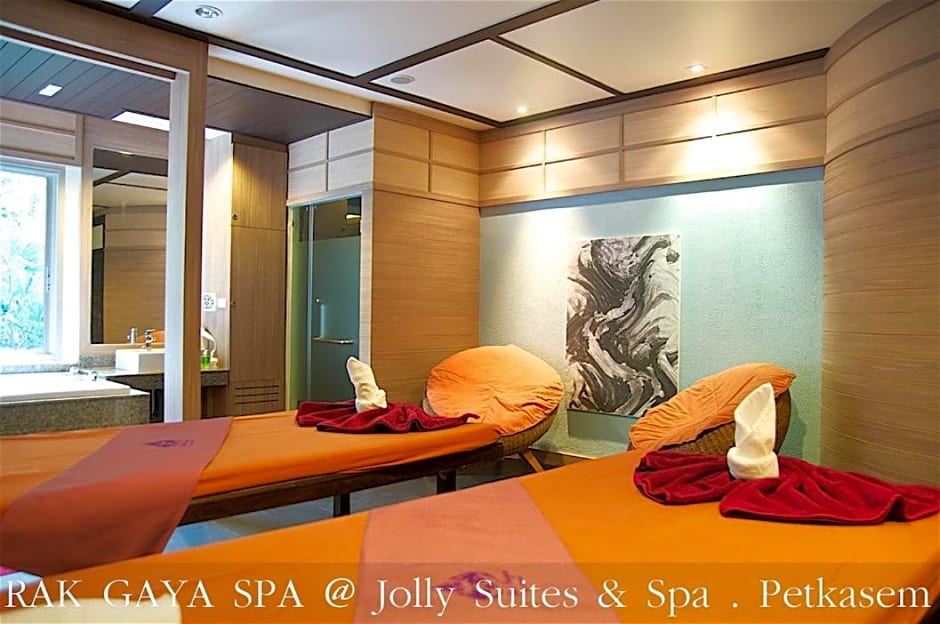 Jolly Suites&Spa Petkasem