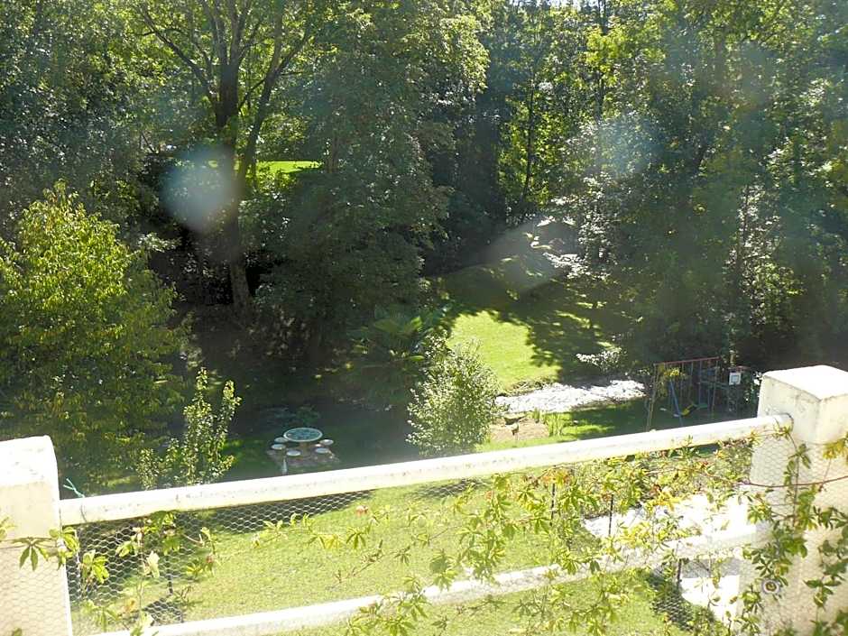 Chambres d'Hôtes & Gites Pouget