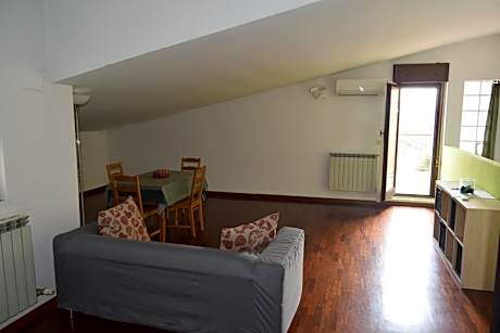 Twin Room with Private Bathroom