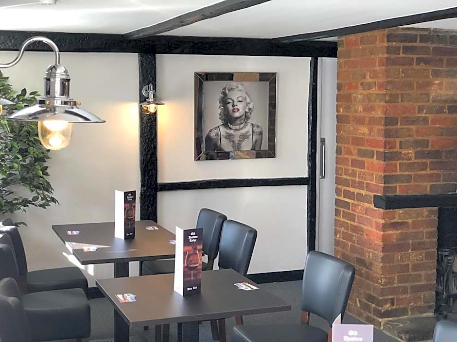 Old Hunters Lodge Whipsnade Limited