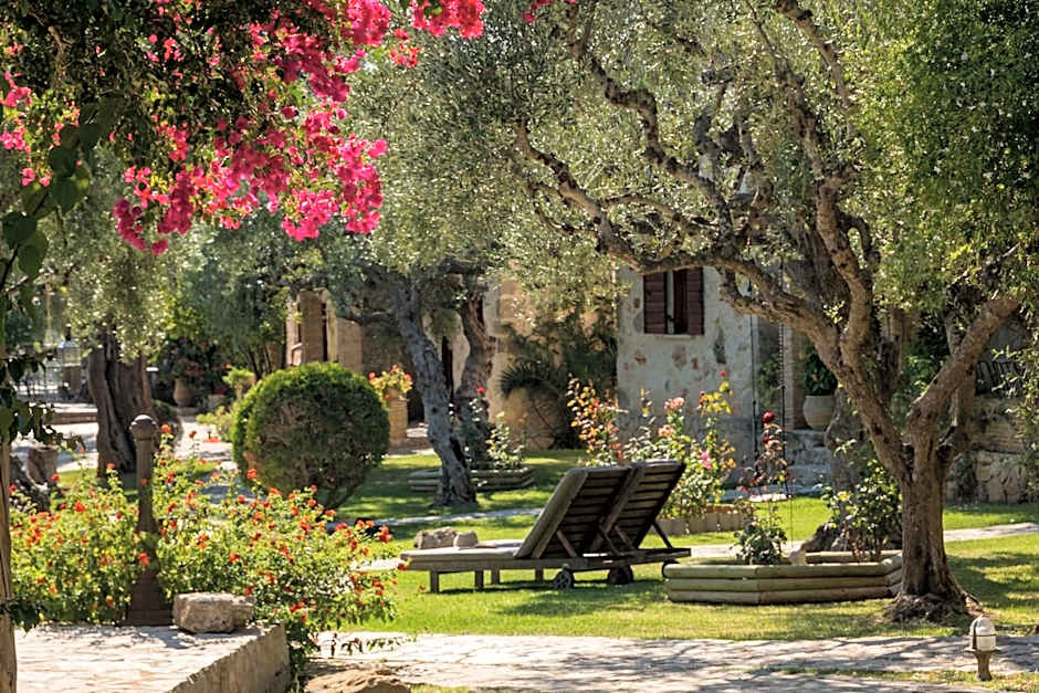 Paliokaliva Apartments and Villas