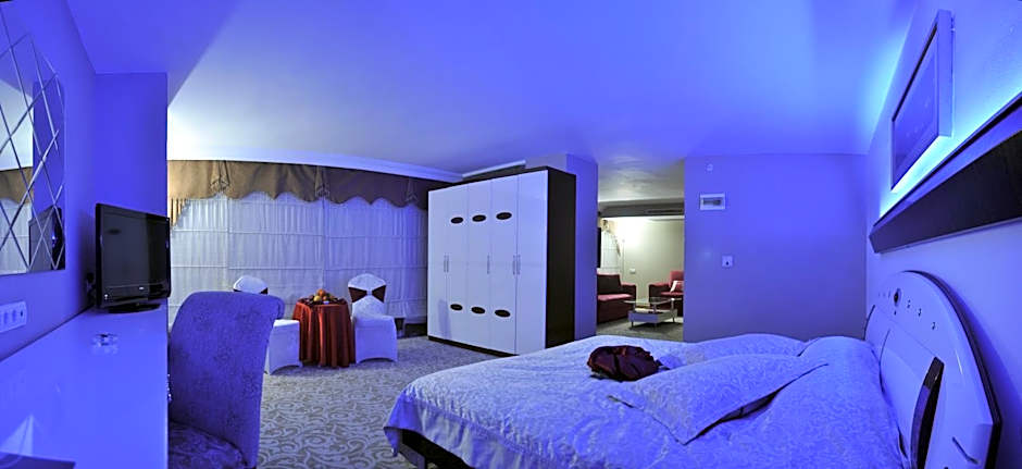 Demosan Hotel
