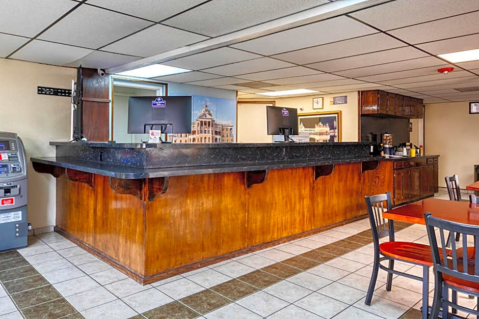 Executive Inn & Suites
