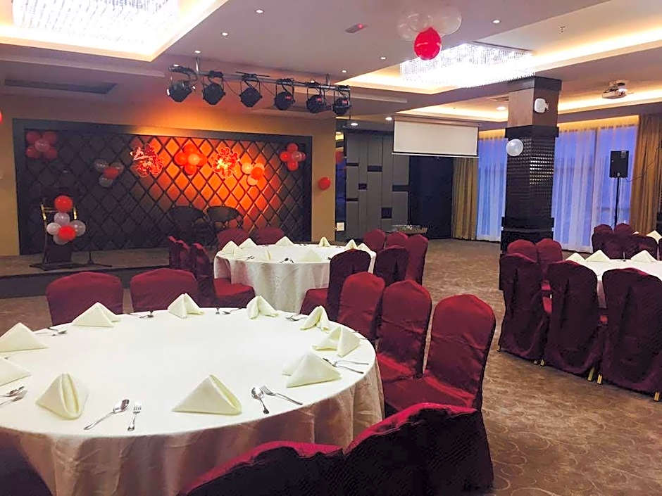 Lintas Platinum Hotel