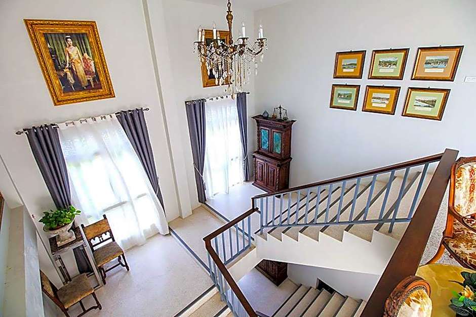 Villa Amphawa