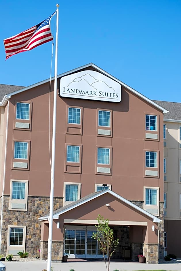 Landmark Suites - Williston
