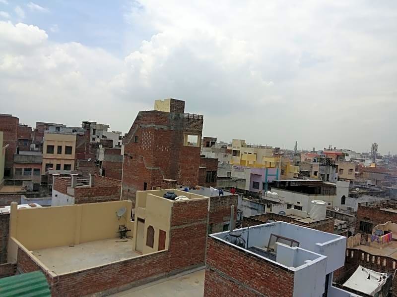 Somit Paying Guest House