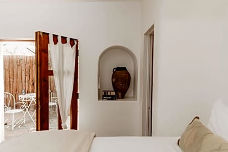 Queen Suite - Nomad Suite