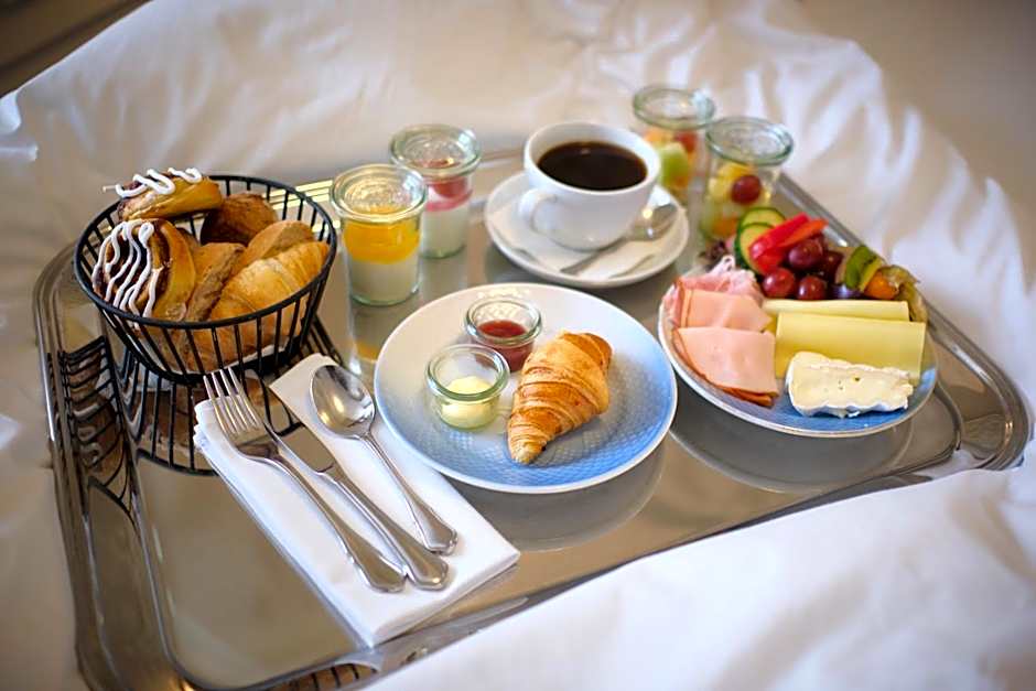 First Hotel Grand