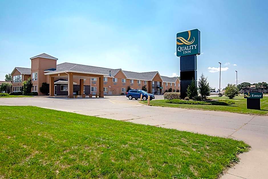 Photo 1 of 32 of Quality Inn Huron